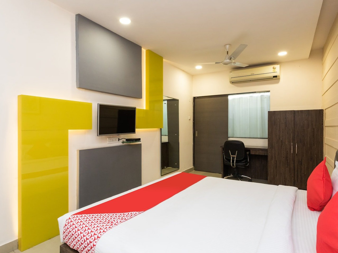 Super Townhouse Dewas City主图