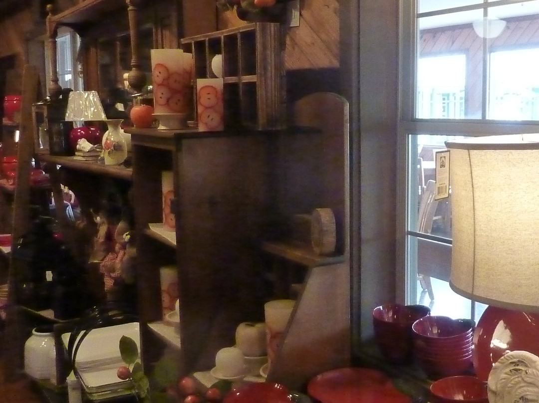 The Apple Barn and Country Bake Shop-本宁顿必去景点