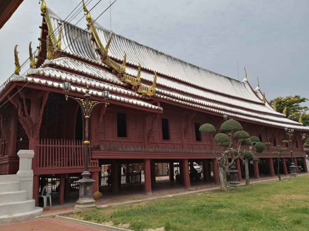 Wat Yai Suwannaram景点图片