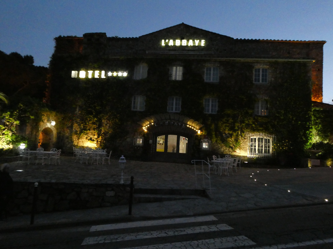 Hôtel l'Abbaye主图