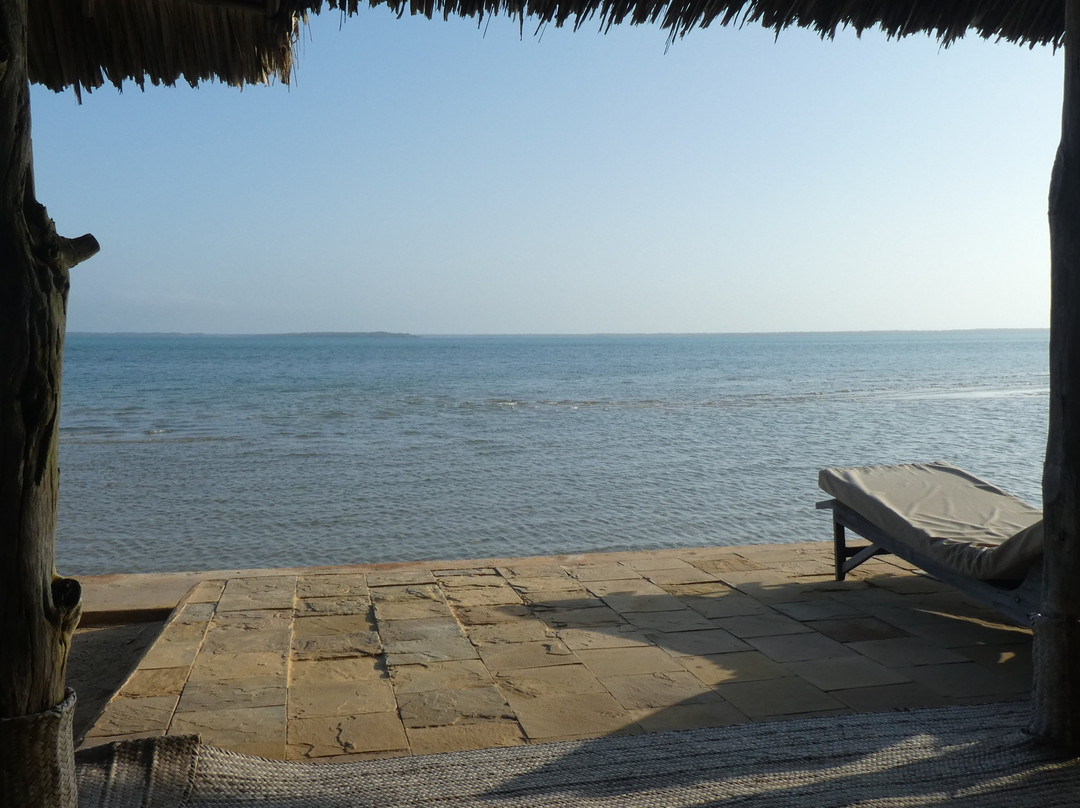 Manda Bay Hotel主图