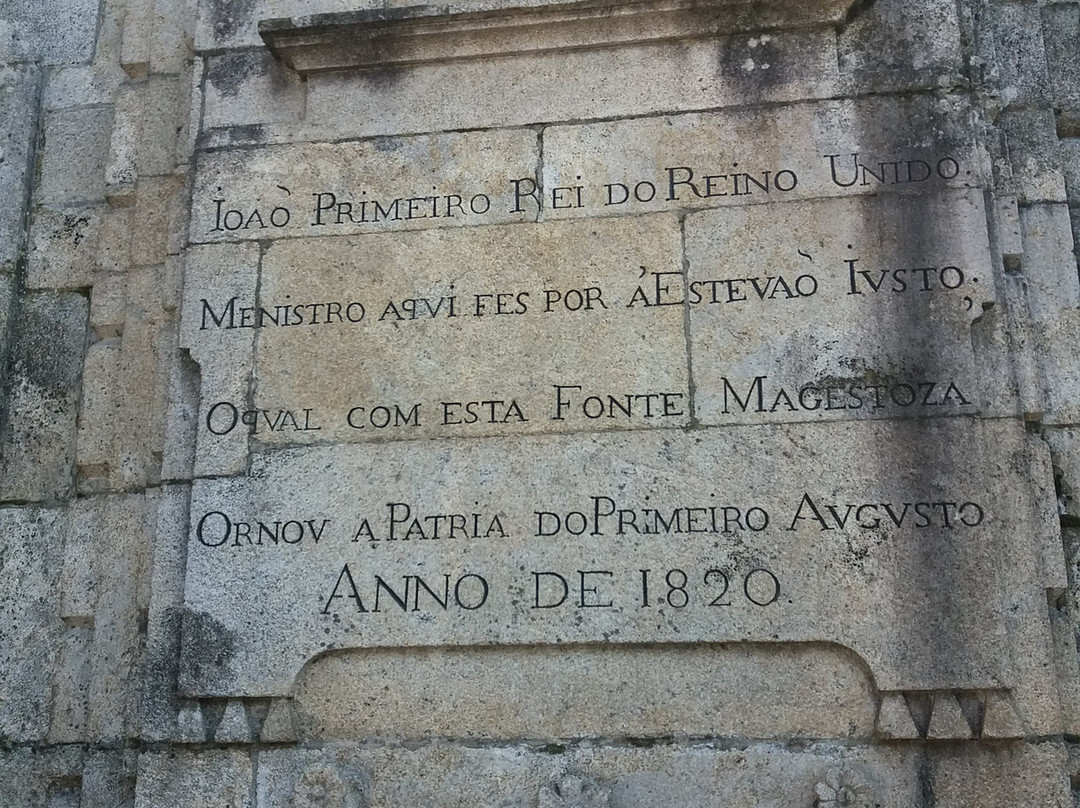 Chafariz e Capela da Viacrucis景点图片