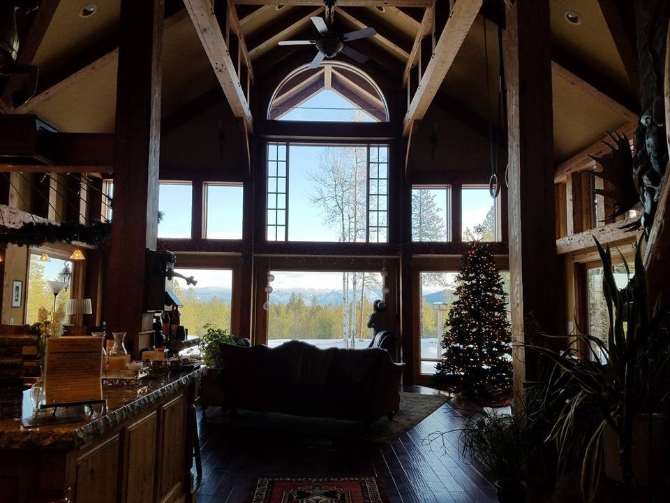 Talus Rock Retreat主图