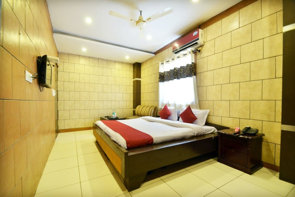 Super Townhouse Haibowal Chowk主图