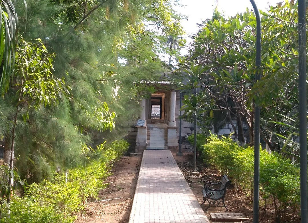Kumbhariya Jain Temples景点图片