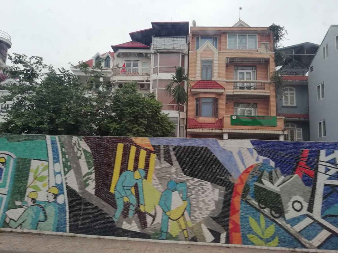 Hanoi Ceramic Mosaic Mural景点图片