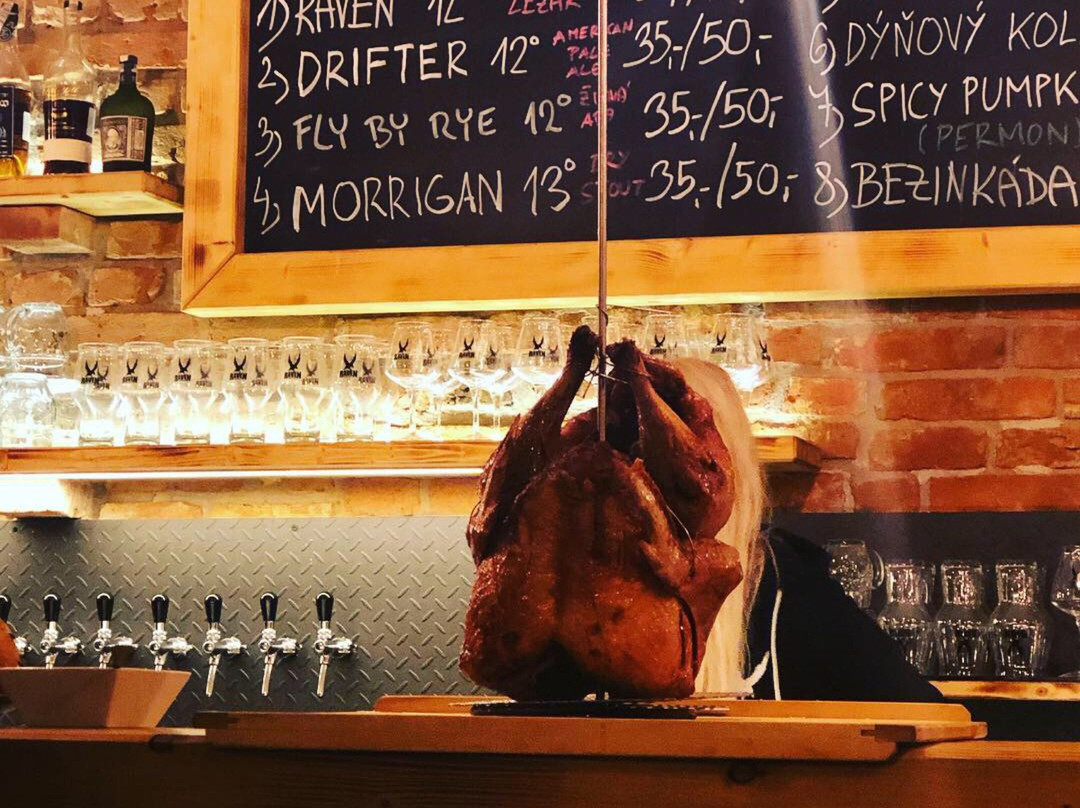 Tremosna餐馆和美食-Brewery Raven