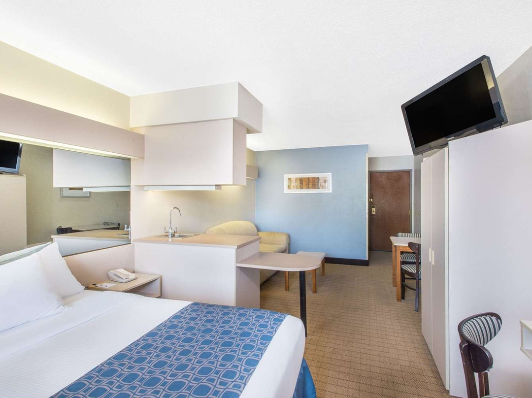 Microtel Inn & Suites by Wyndham Seneca Falls主图