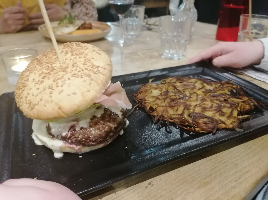 La Tavola Des Gones