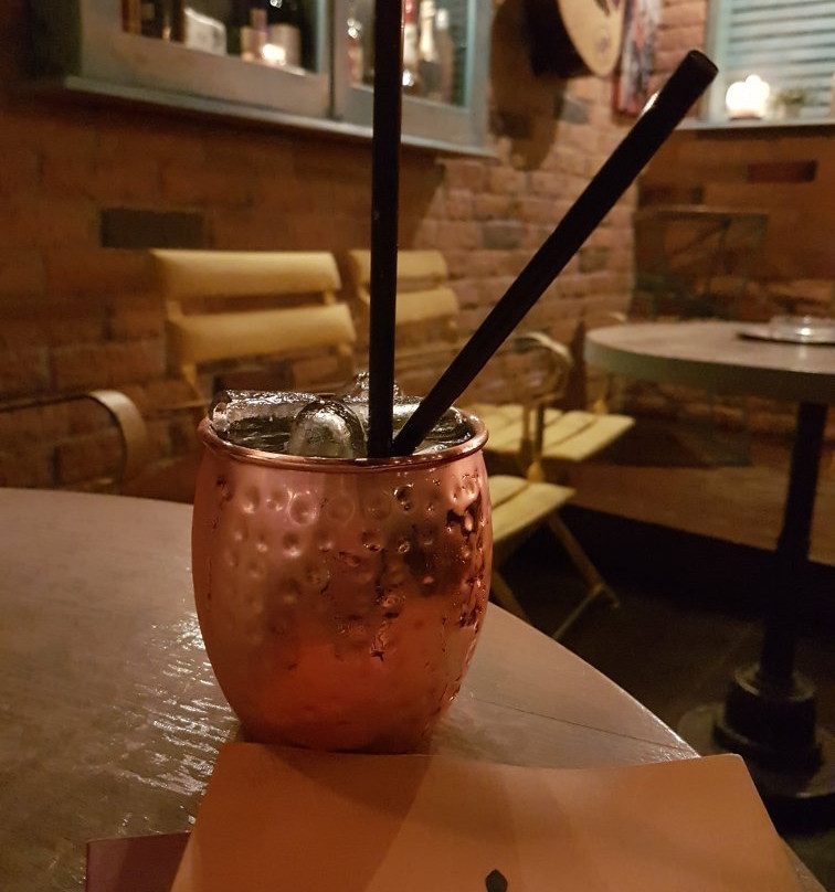 Street Bar-波德戈里察必去景点