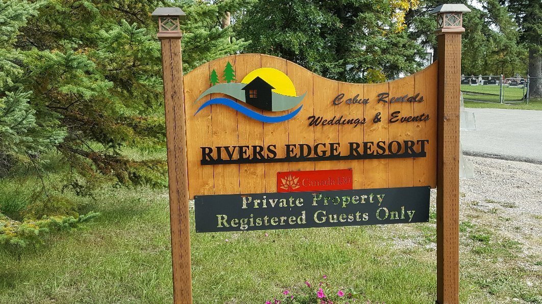 Rivers Edge Resort主图