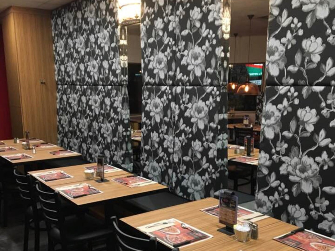 Saint-Severe餐馆和美食-Stratos Pizzeria