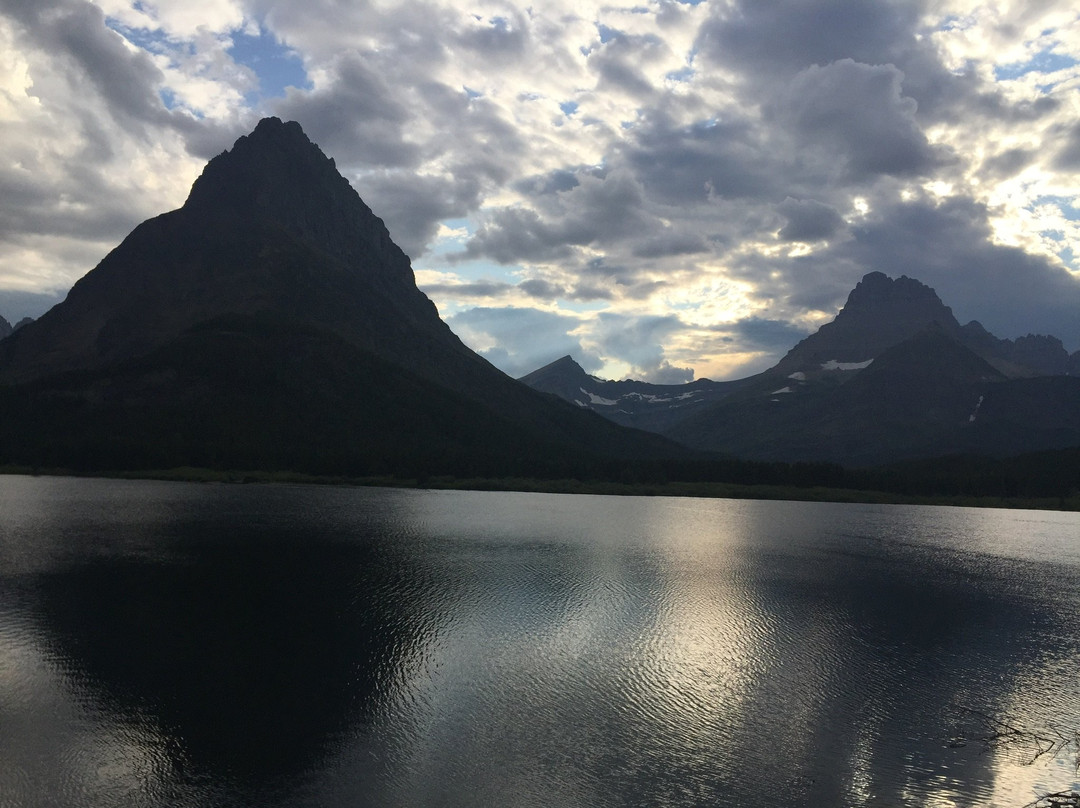 冰河群酒店主图