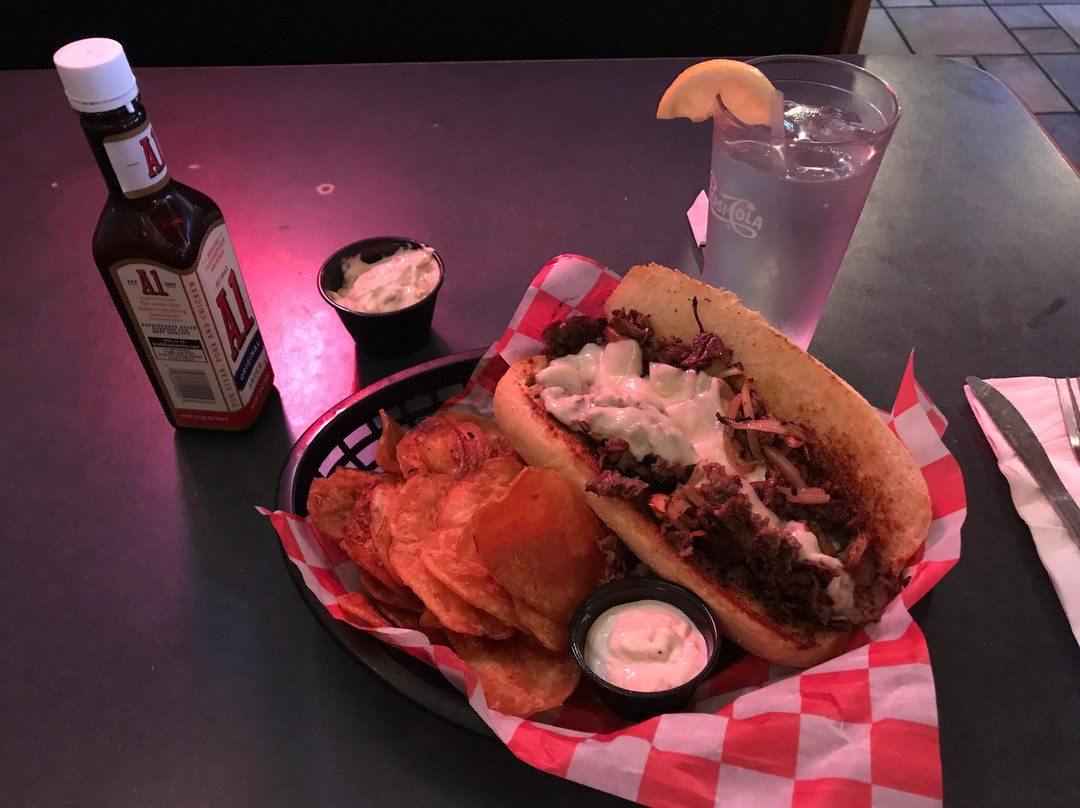 Musketeers Bar & Grill