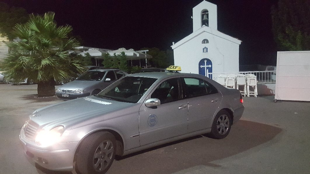 Taxi Arfara Kalamatas Bouras-卡拉马塔必去景点