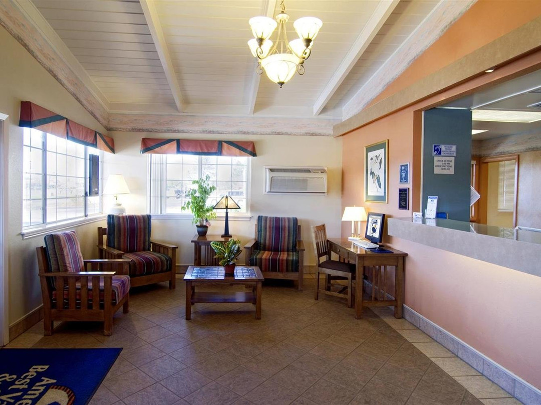 Americas Best Value Inn & Suites Oroville主图