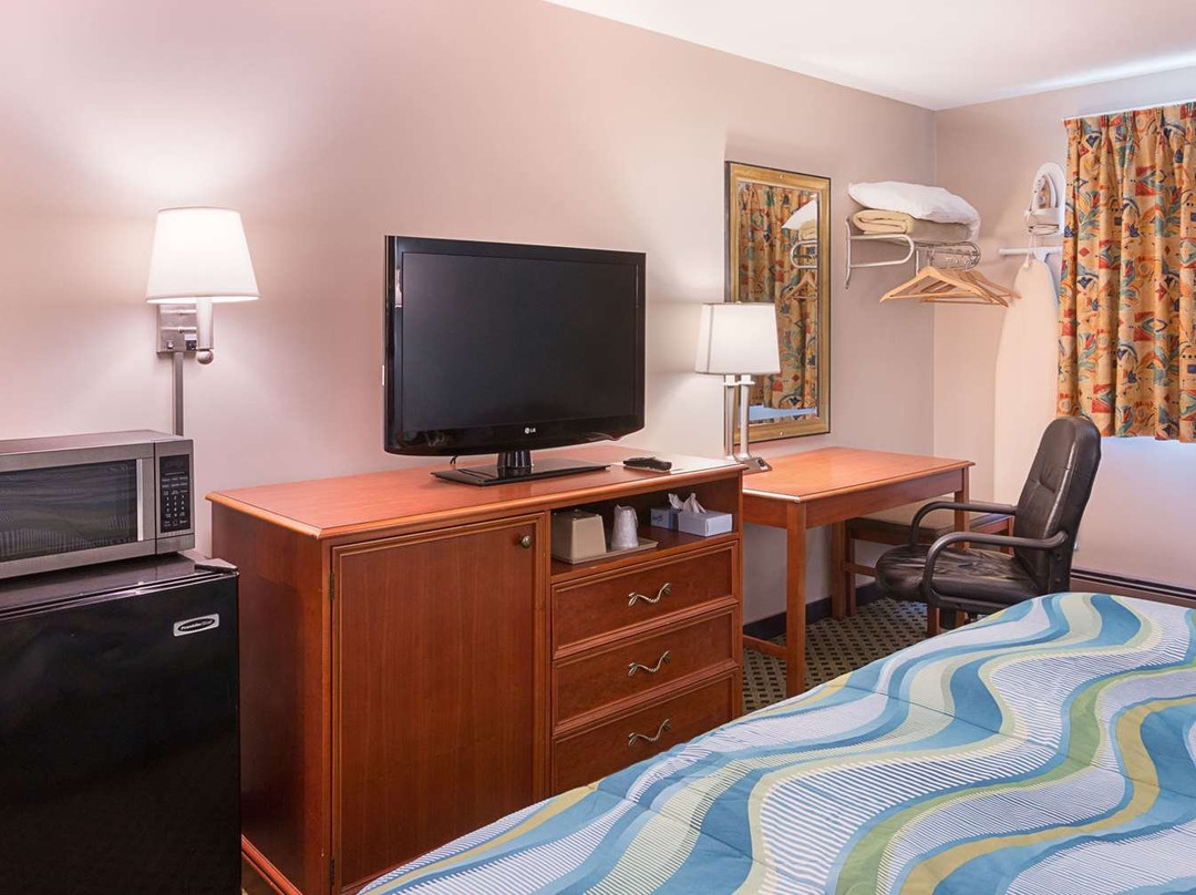 Rodeway Inn Milford - I-84主图