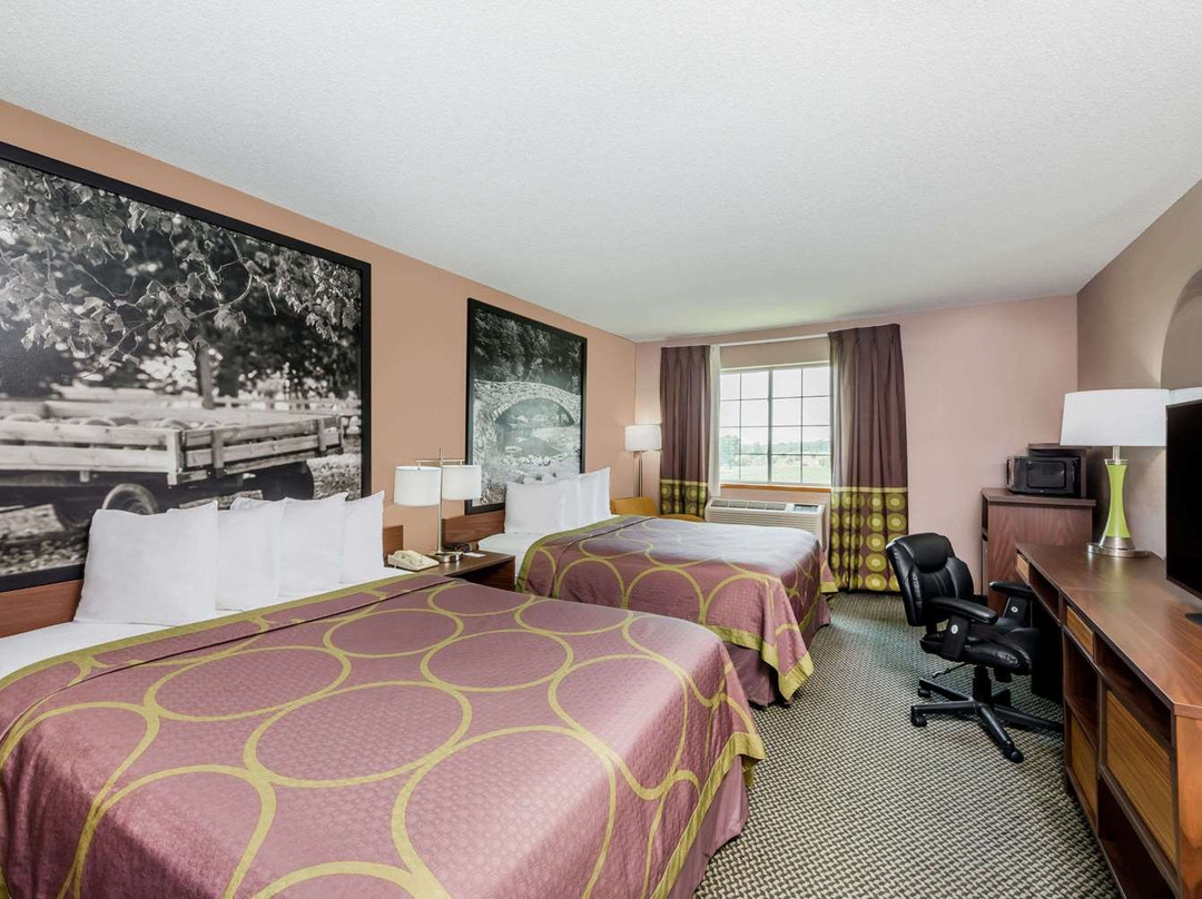 Super 8 by Wyndham Winfield/Quail Ridge Area主图