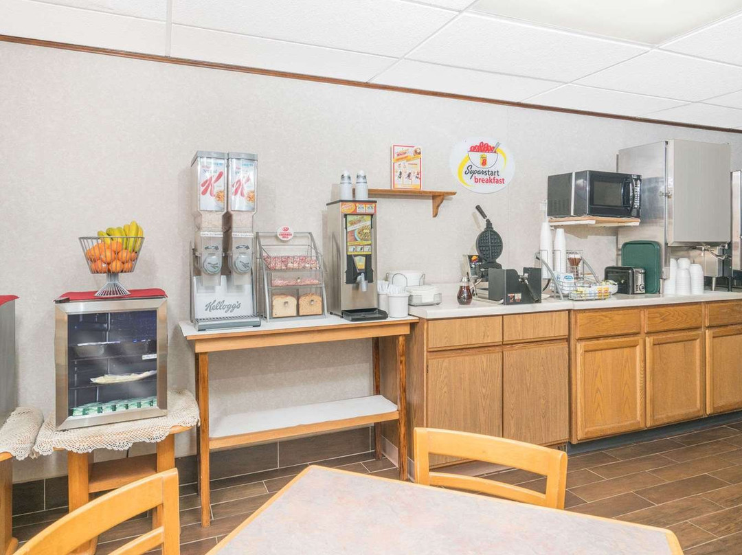 Super 8 by Wyndham Superior WI主图