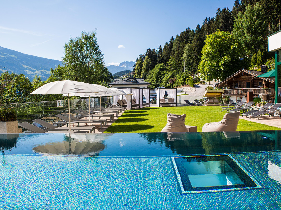 Alpin Family Resort Seetal主图