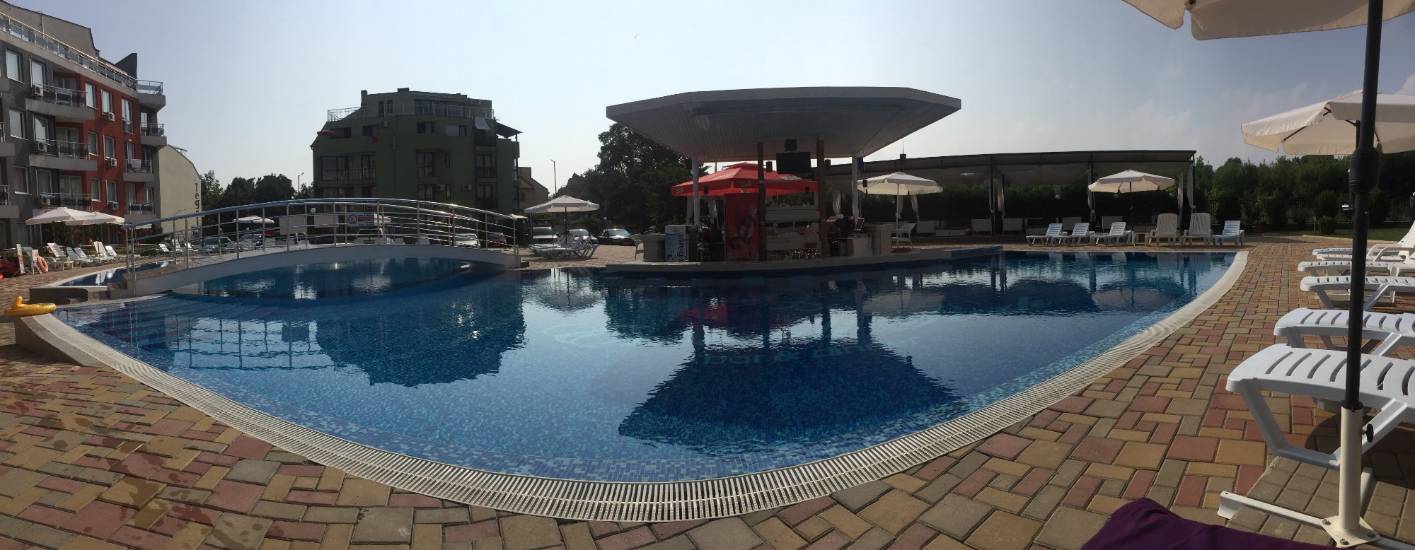 Emberli Aparthotel-泳池