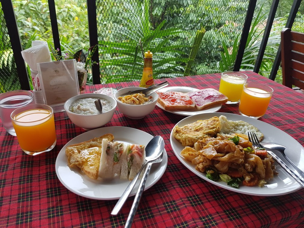 万打坤餐馆和美食-Lomsabai Restaurant