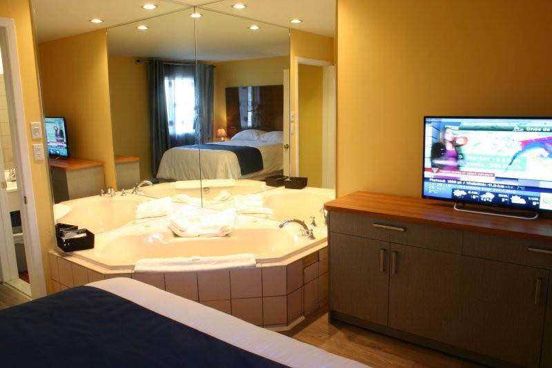 Motel Des Pentes et Suites主图