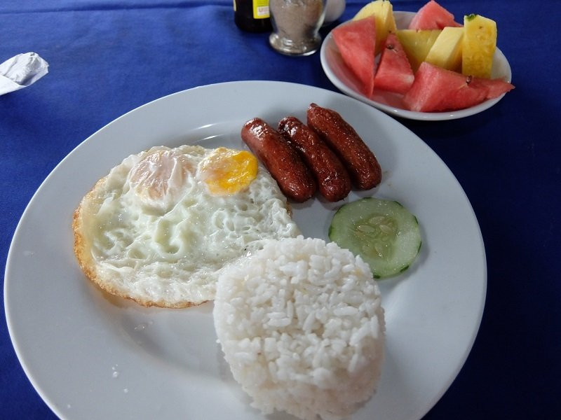 八里卡萨岛潜水度假村主图