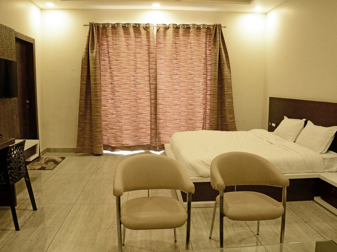Hotel Raj Palace