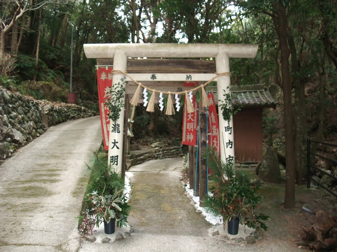 Hikotaki Daimyojin Shrine景点图片