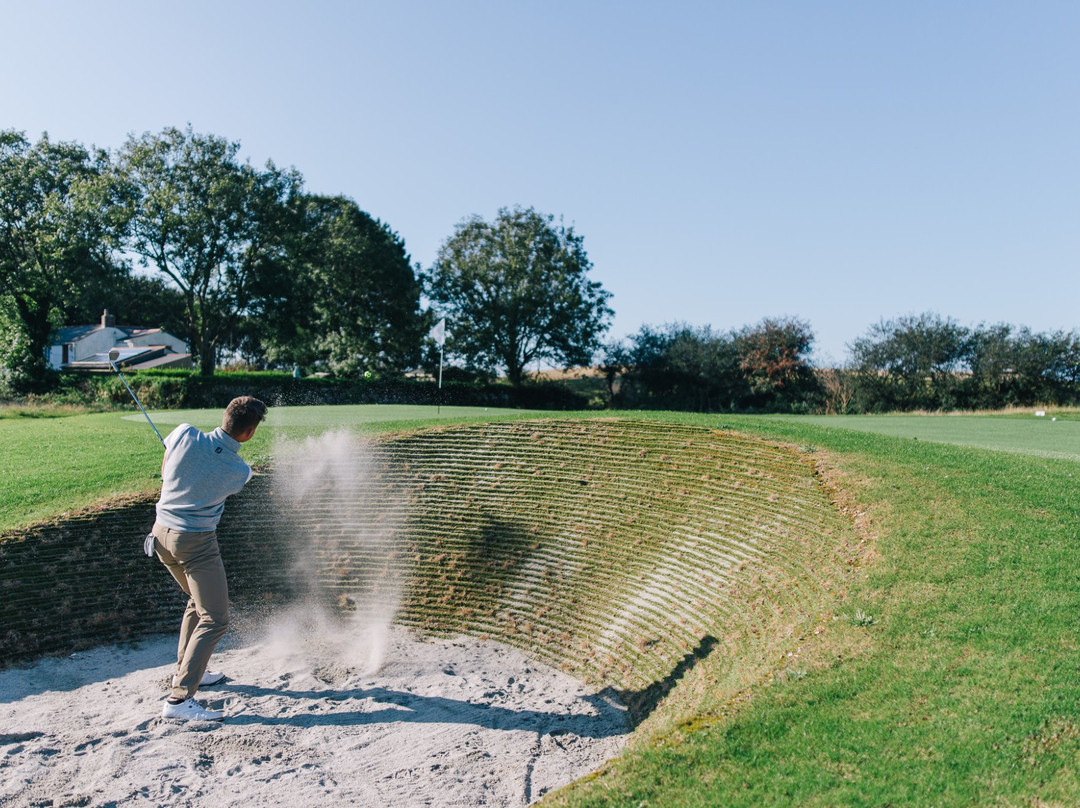 The Famous Nine Golf Course景点图片