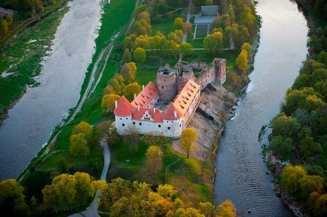 Bauska Castle景点图片