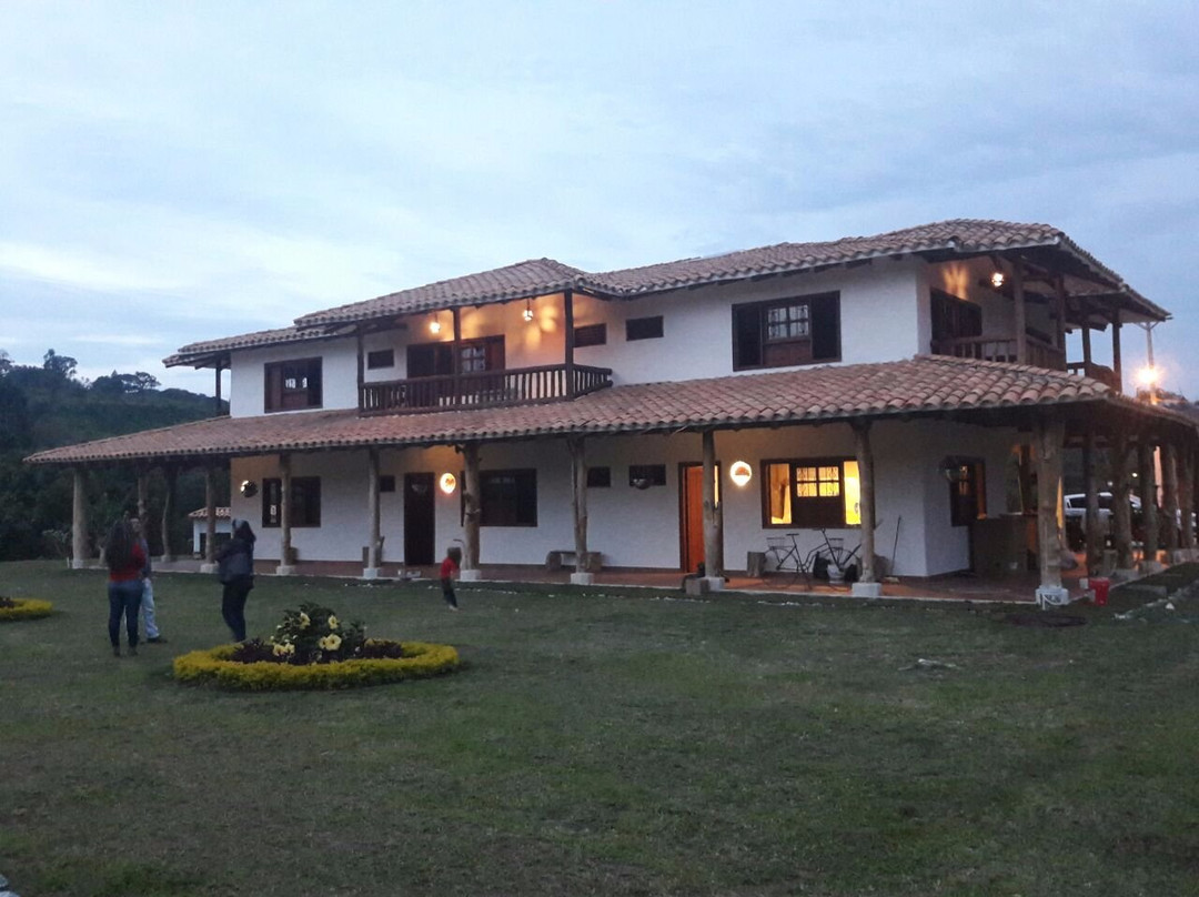 Bolivar酒店住宿-Hotel Estorake San Agustin Huila