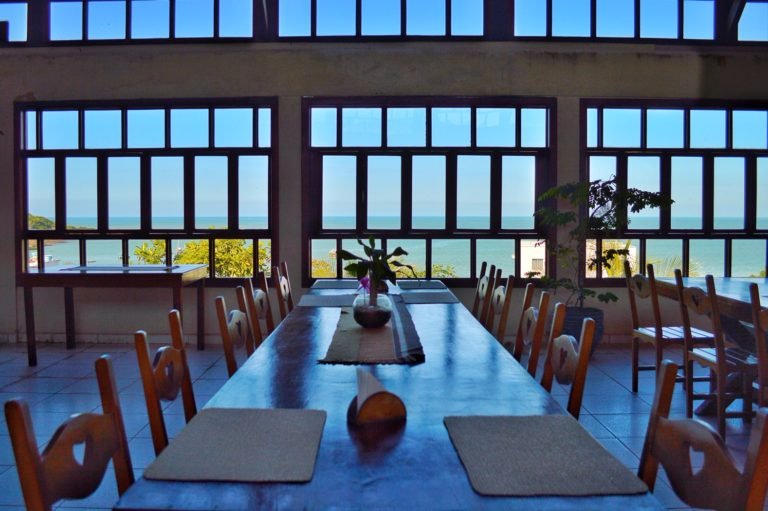 Pousada Pau Brasil Ubu-餐饮