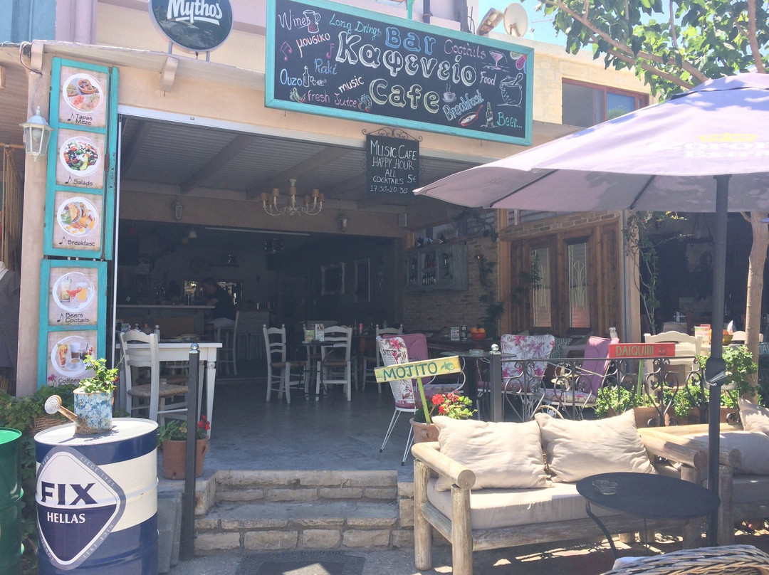 Kaloi Limenes餐馆和美食-Music Cafe Bar Matala