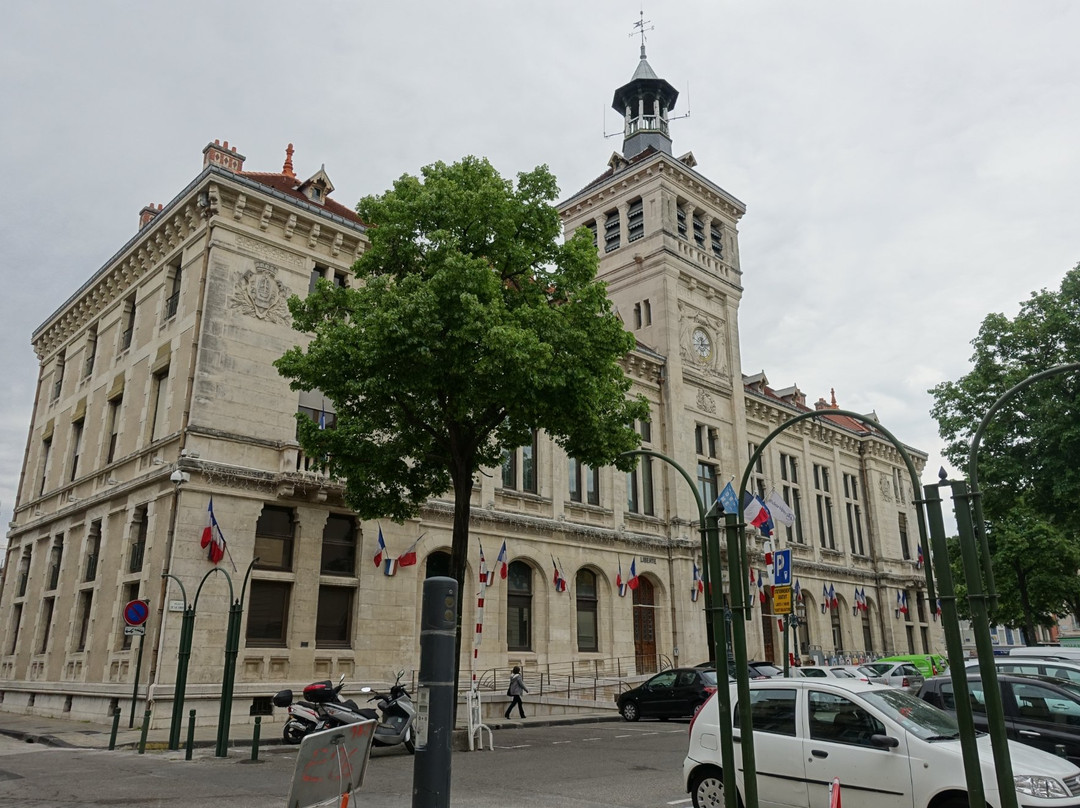 Town Hall of Valence景点图片