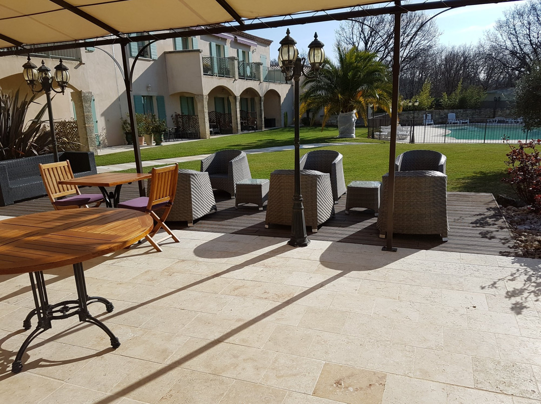 拉克洛斯普拉丁斯酒店主图