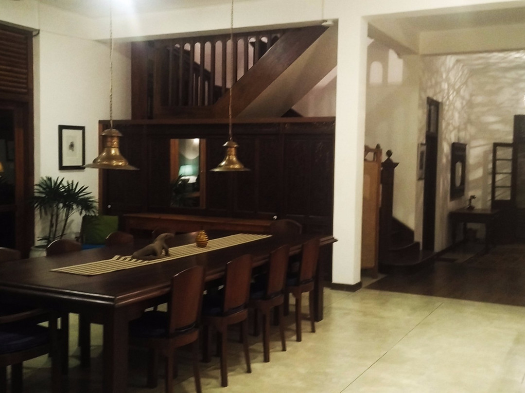 The Mirror Mansion主图