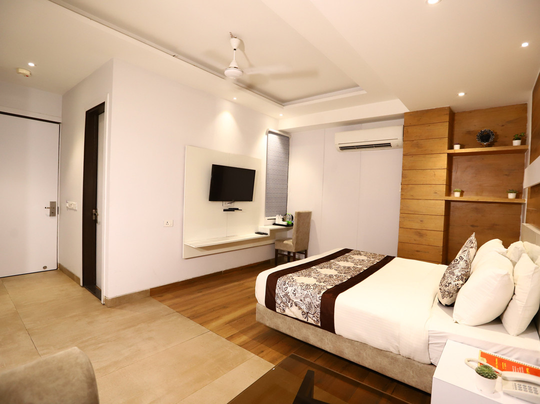 Hotel Platinum IGI Airport