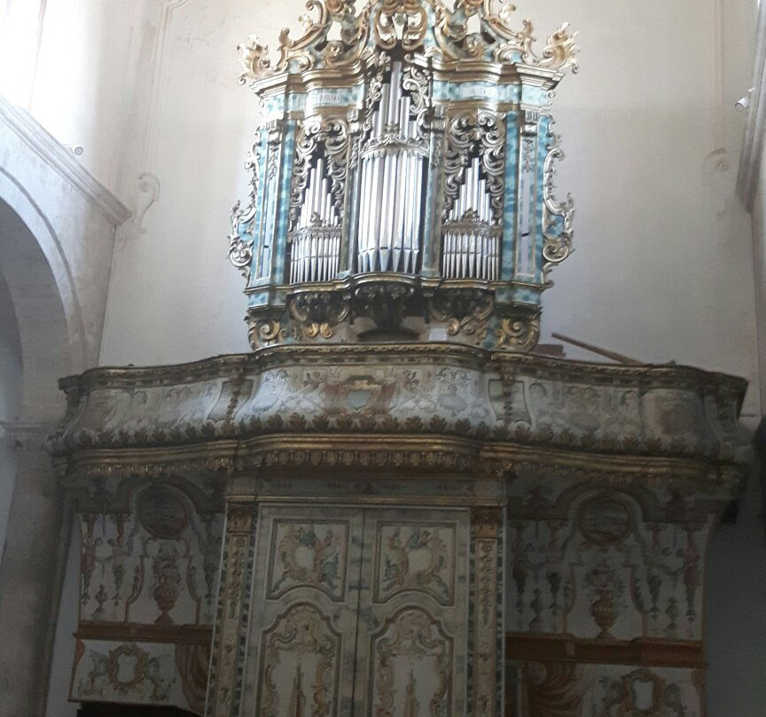 Chiesa Madre di S. Maria Assunta-波利尼亚诺阿马雷必去景点