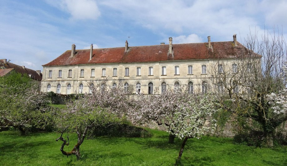 Château Abbaye de Moutiers Saint Jean景点图片