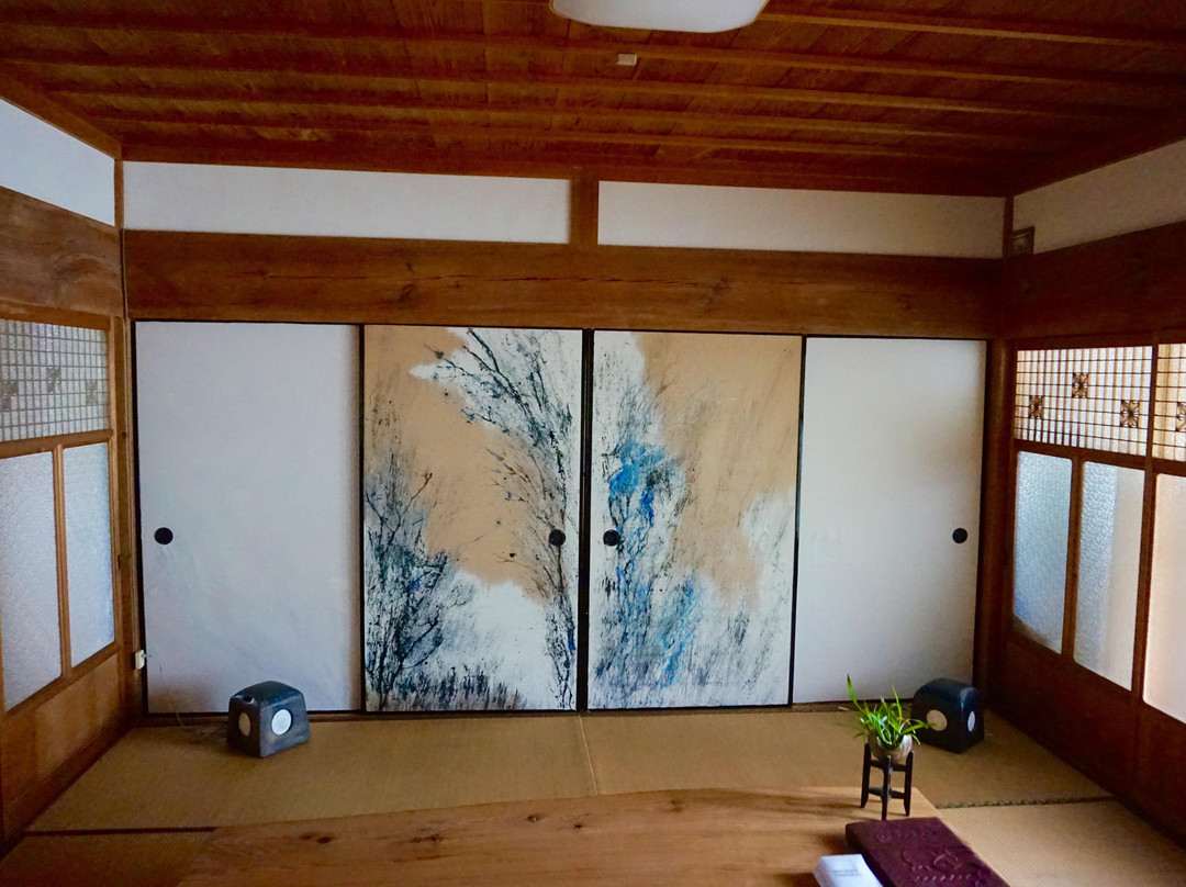 智头町酒店住宿-Nokishita Toshokan B&B