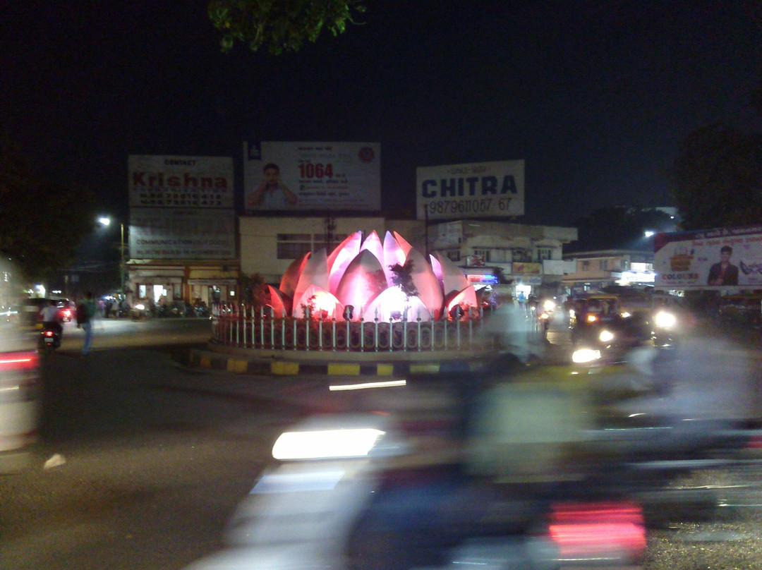 Kambhalia Gate景点图片
