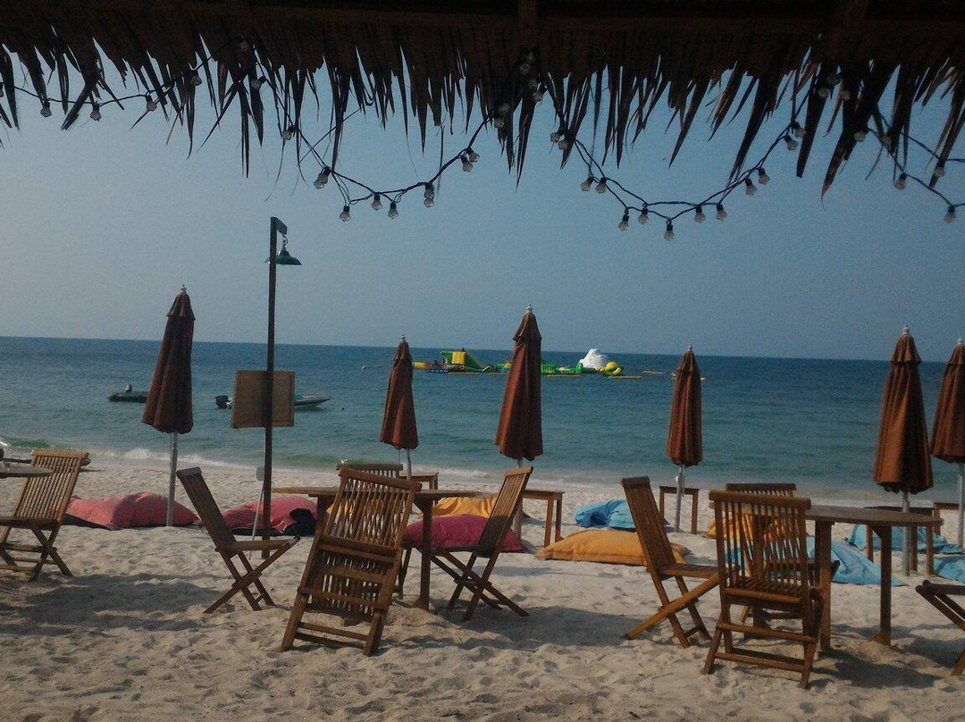 Pantai Jimbaran Belitung景点图片
