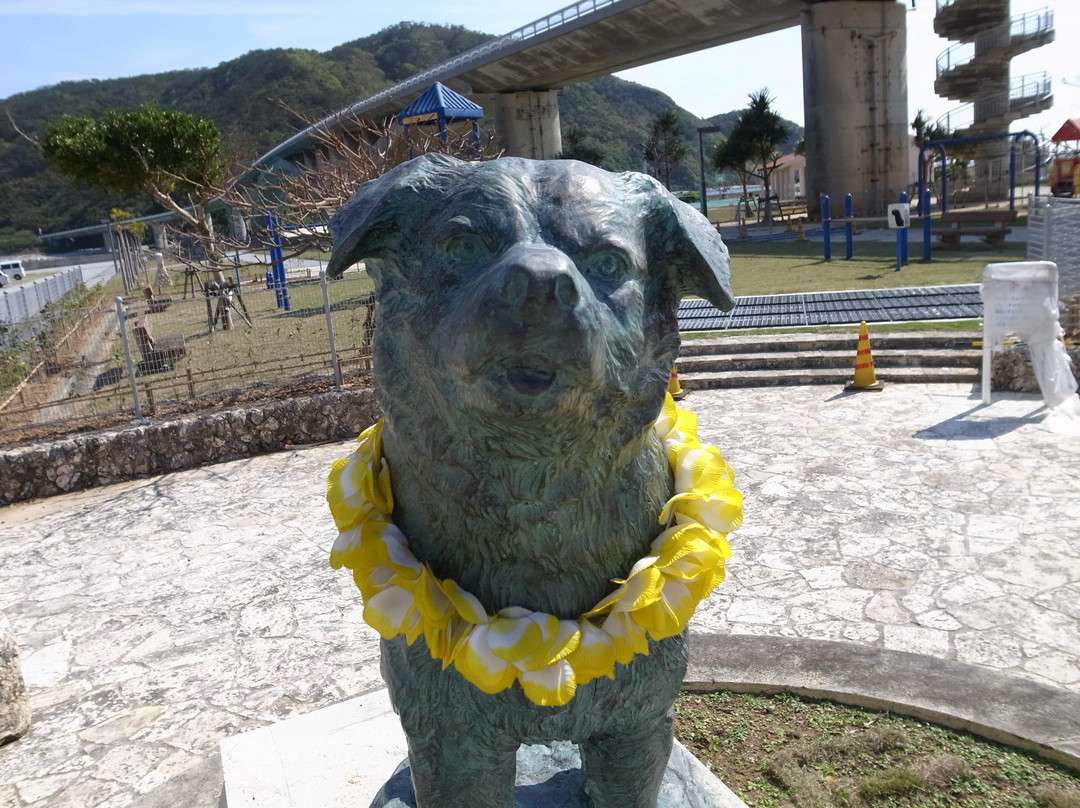 Statue of Shiro景点图片