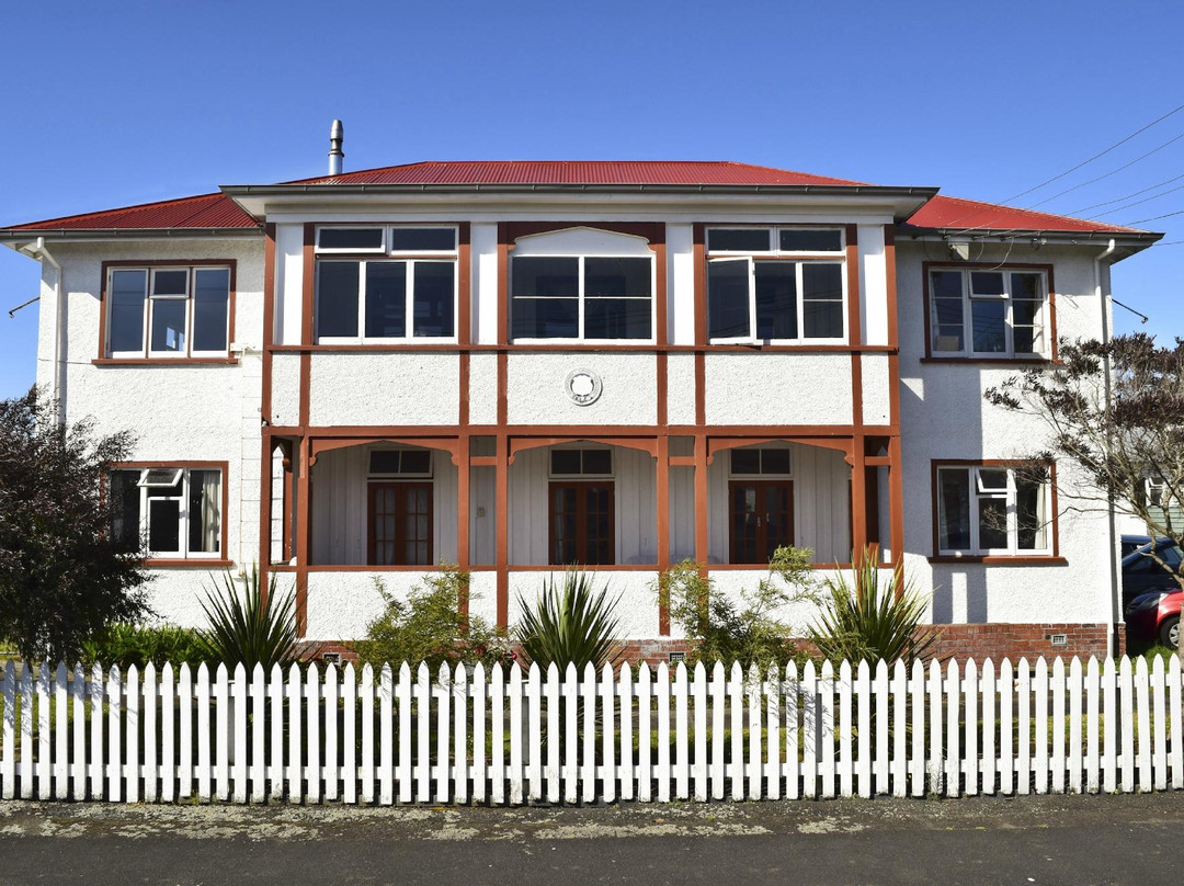 42b College House