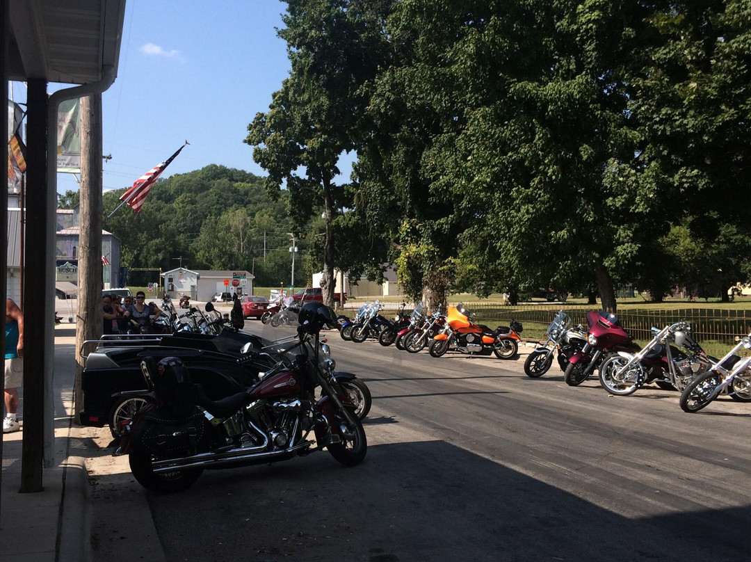 Evansville餐馆和美食-Lisa's Bar & Restaurant