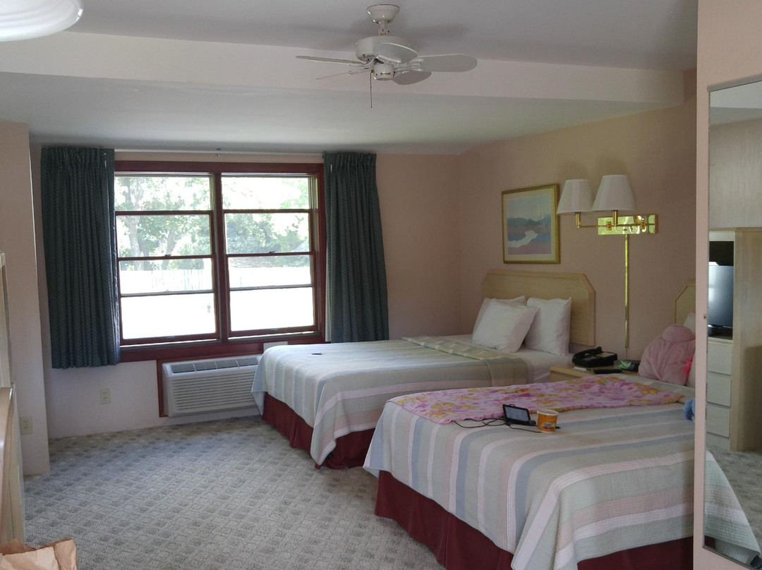 Emmons Rainbow Inn主图