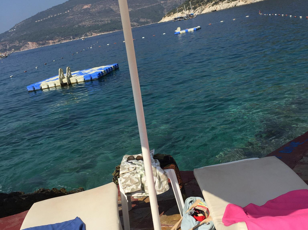 Kalamar Beach Club景点图片