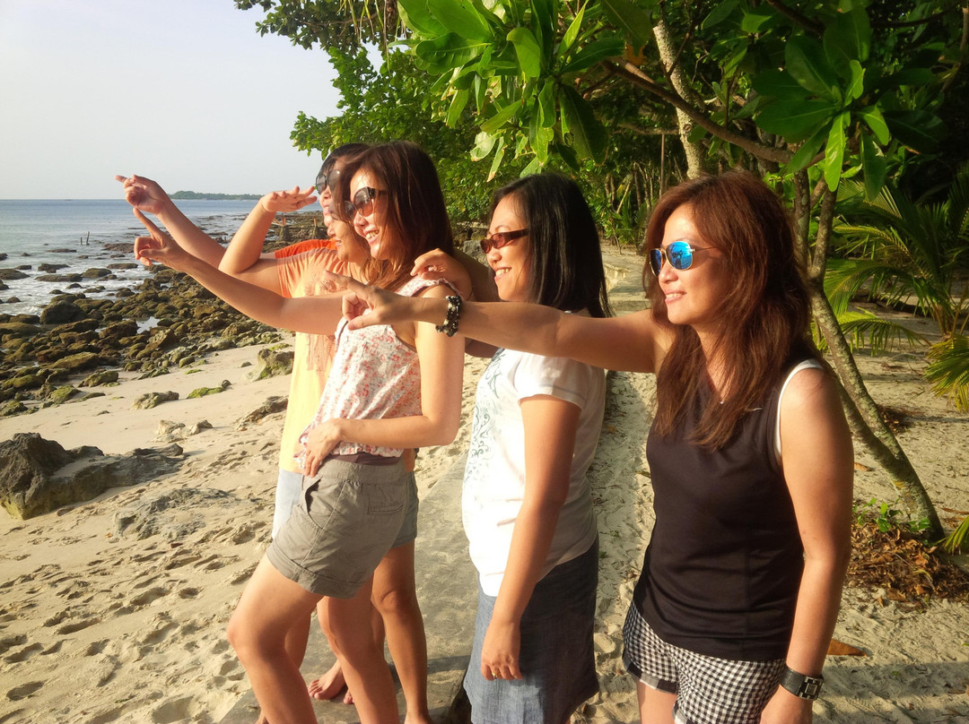 Ciputih Beach-西冷必去景点